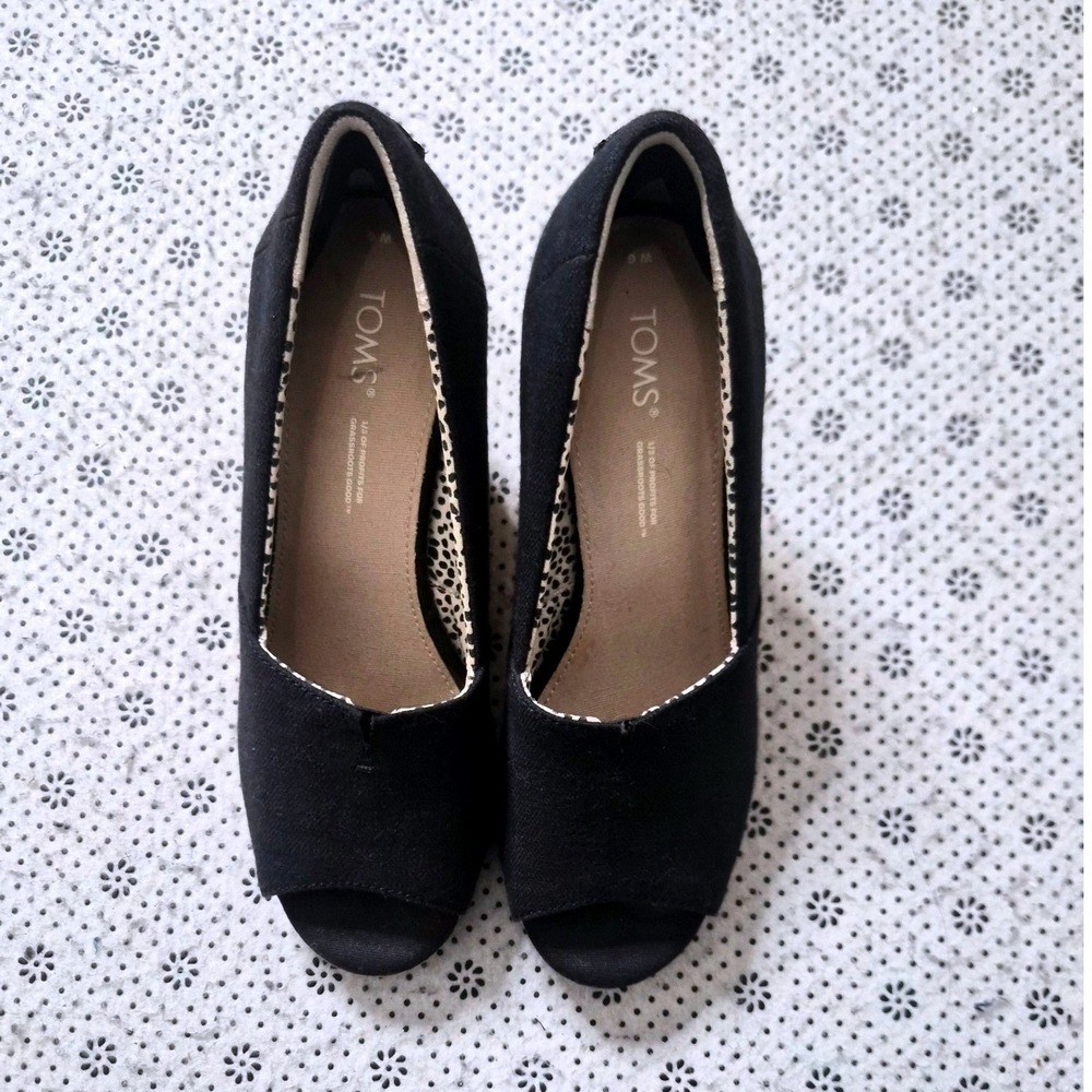 TOMS Womens Black Canvas Peep Toe Cork Wedge Sandals Siz 6